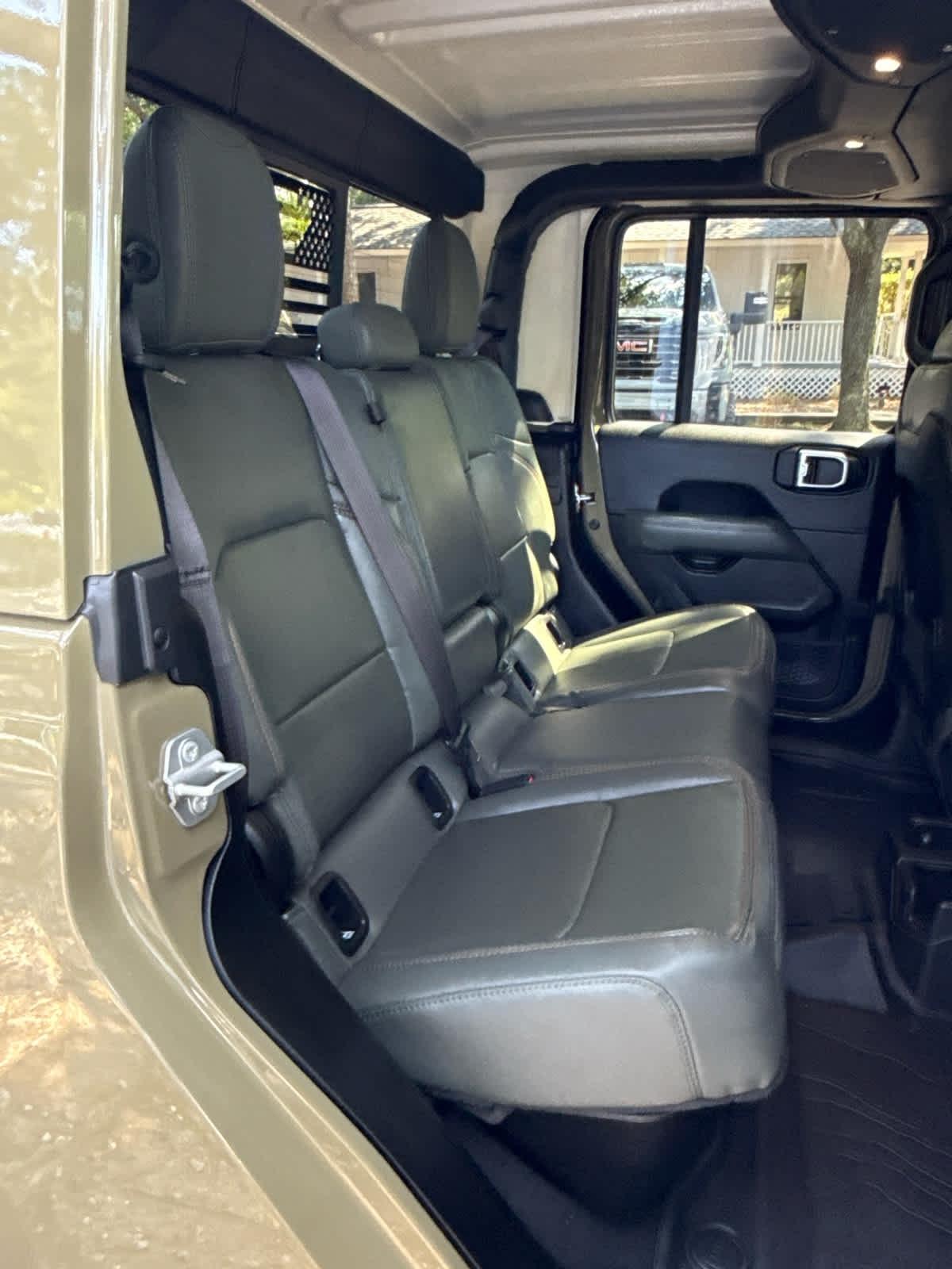 Jeep Gladiator  2025
