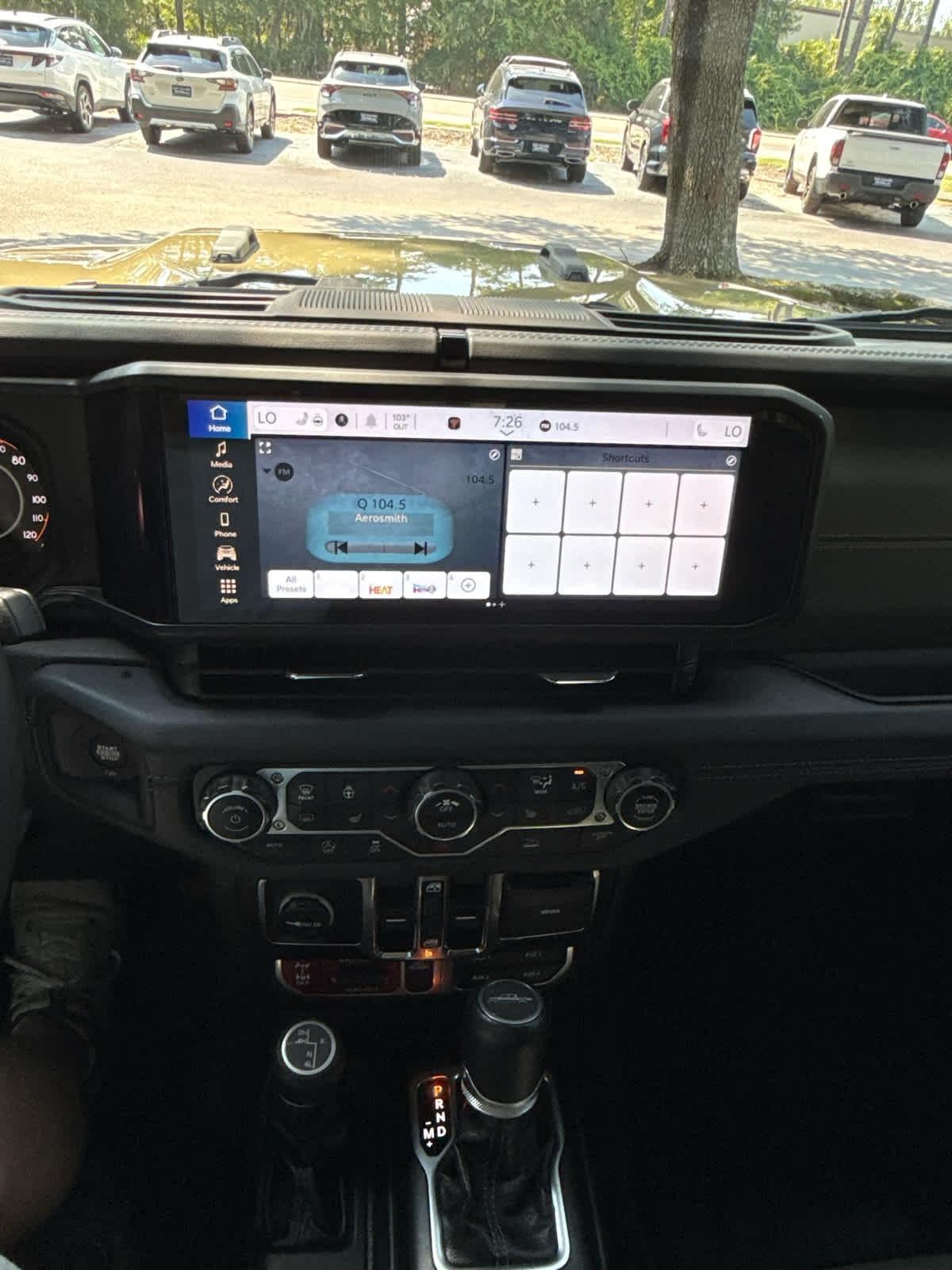 Jeep Gladiator  2025