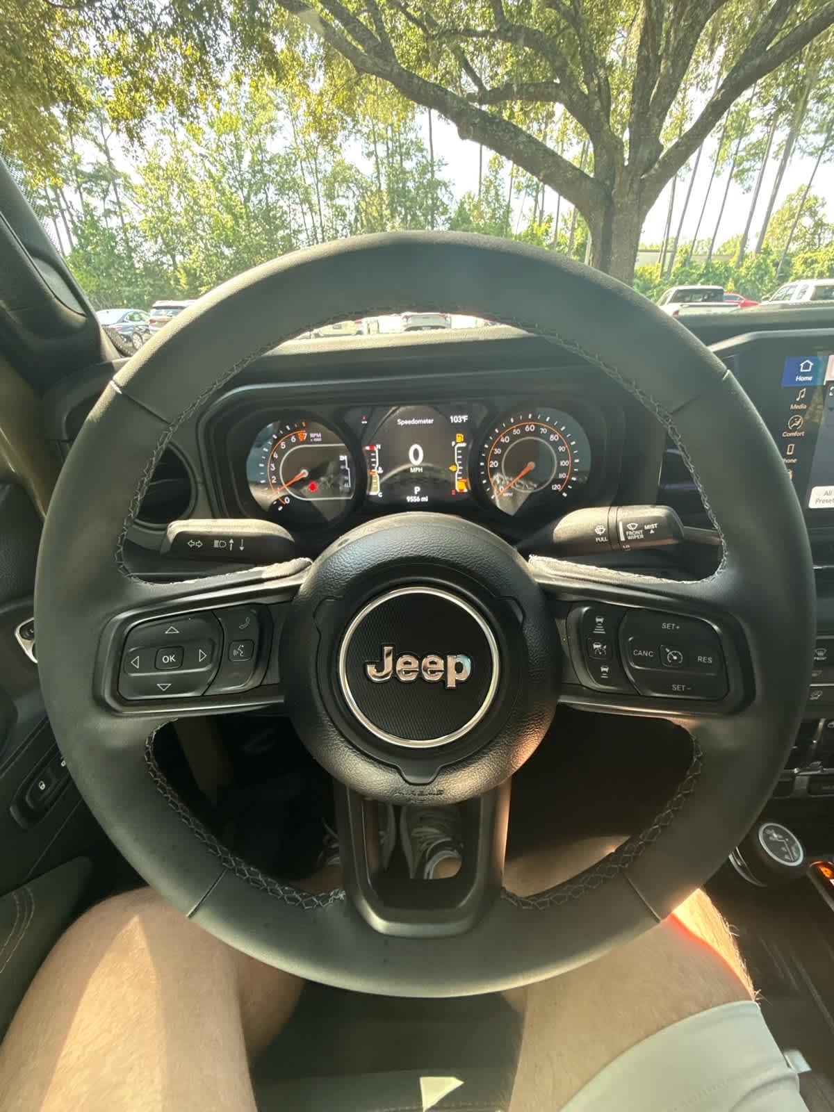 Jeep Gladiator  2025