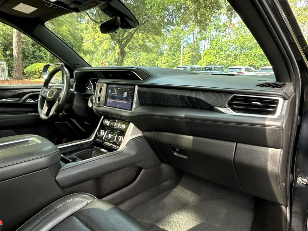 GMC Yukon  2021