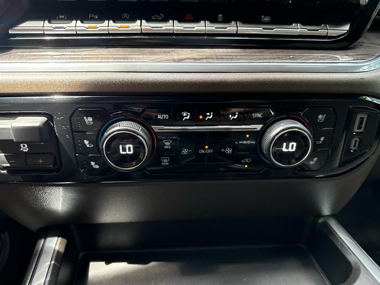 Chevrolet Silverado 1500  2024