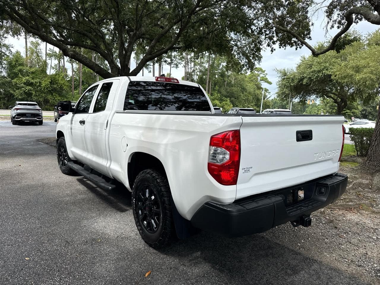 Toyota Tundra  2021