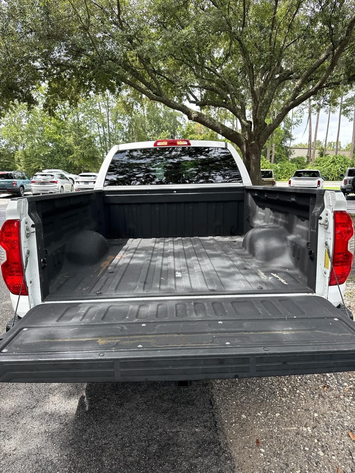 Toyota Tundra  2021