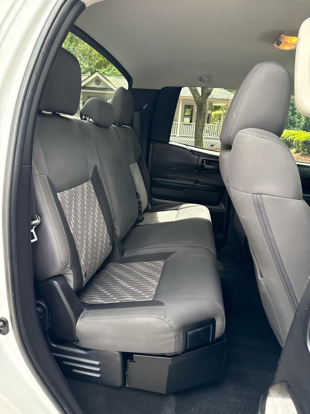 Toyota Tundra  2021