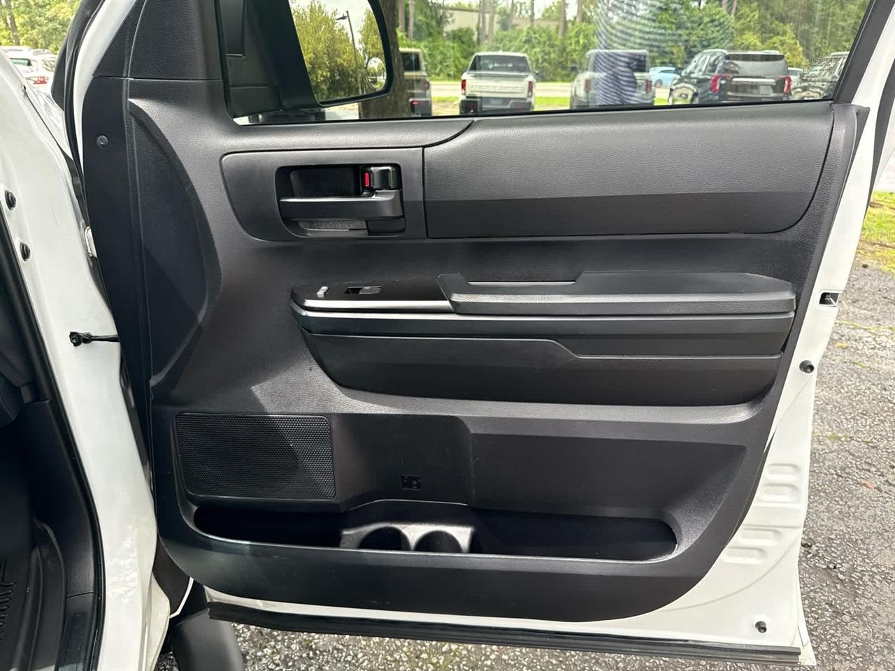 Toyota Tundra  2021