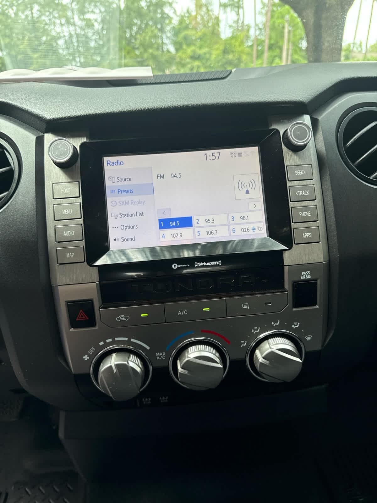 Toyota Tundra  2021