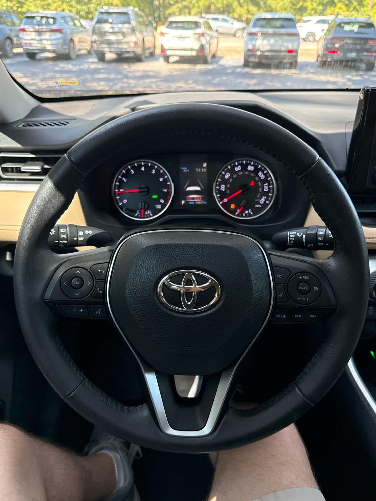 Toyota RAV4  2022