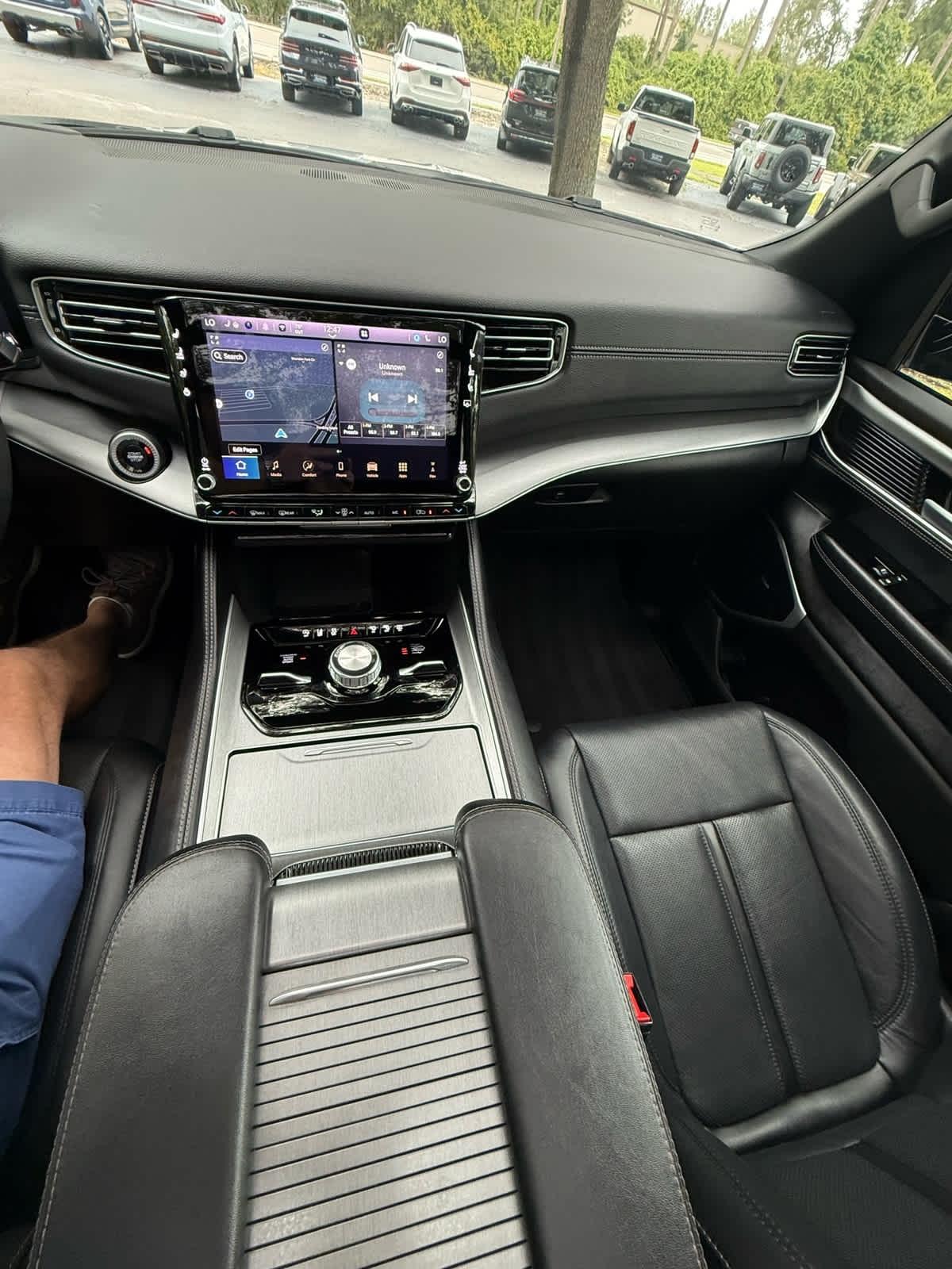 Jeep Wagoneer  2025