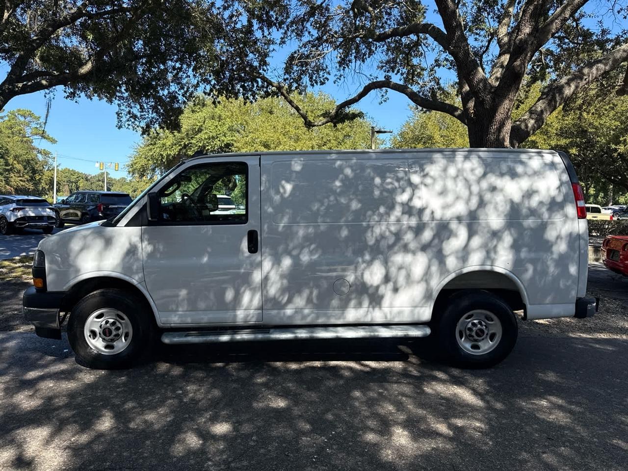 GMC Savana  2025