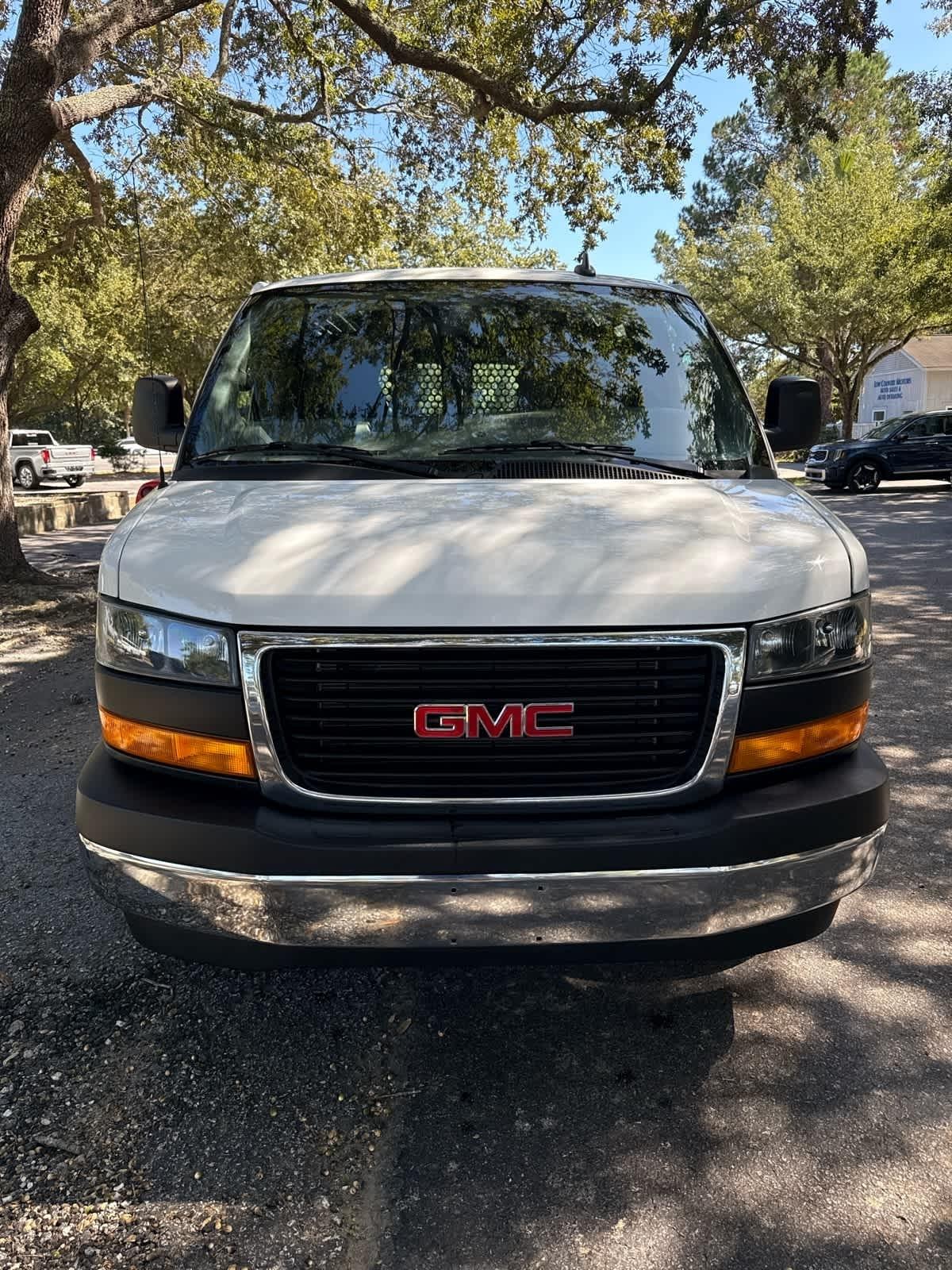 GMC Savana  2025