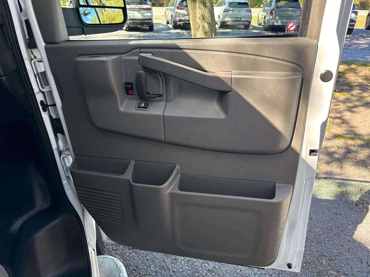 GMC Savana  2025
