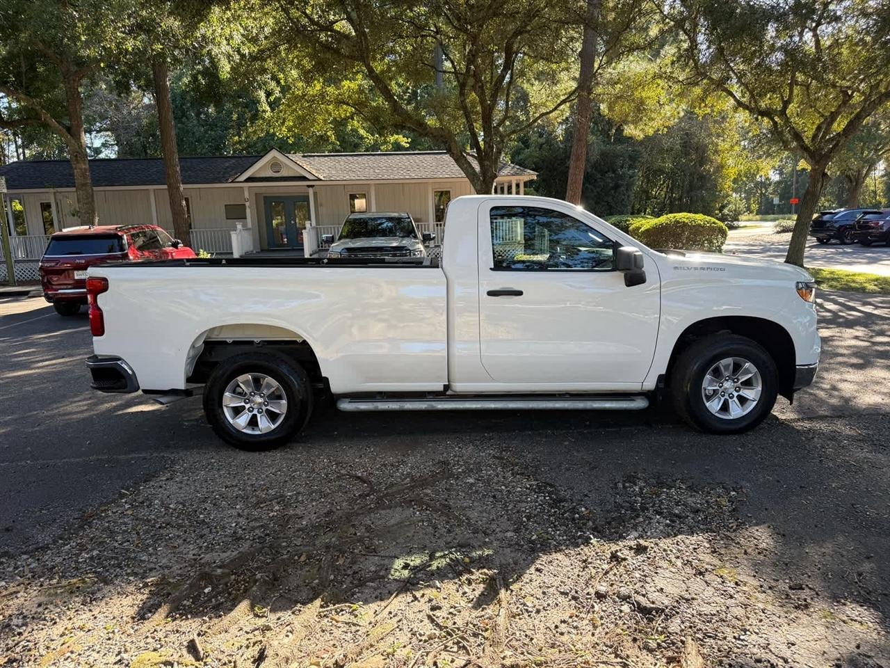 Chevrolet Silverado 1500  2025