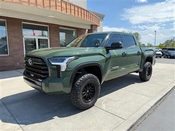 2023 Toyota Tundra 4WD SR5 CrewMax 5.5' Bed (Natl)