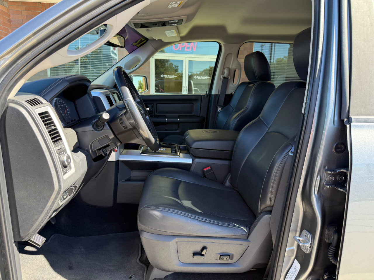2012 Ram 1500 Sport photo 3