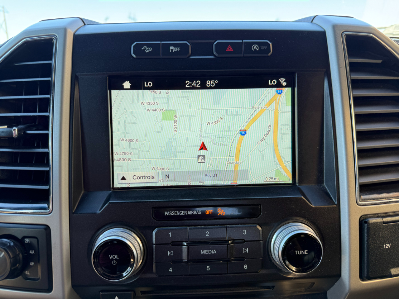 2018 Ford F-150 Lariat photo 12