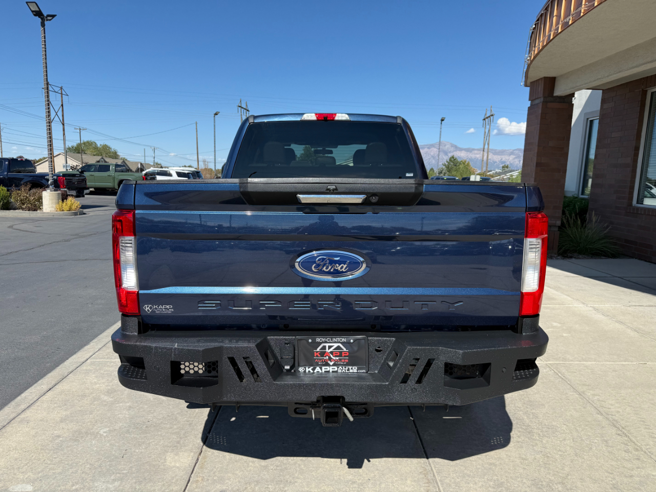 2017 Ford F-350 XLT photo 9