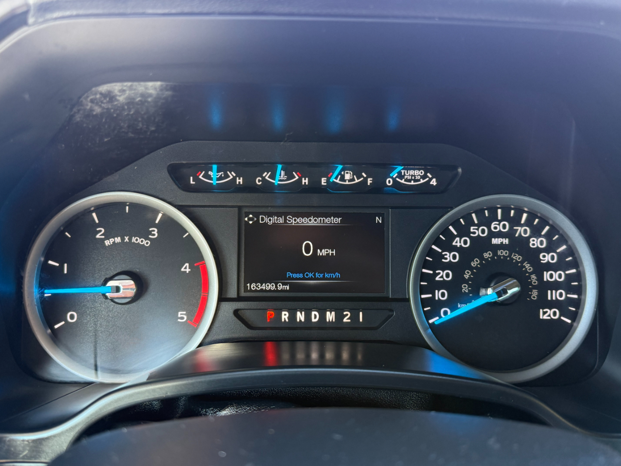 2017 Ford F-350 XLT photo 16