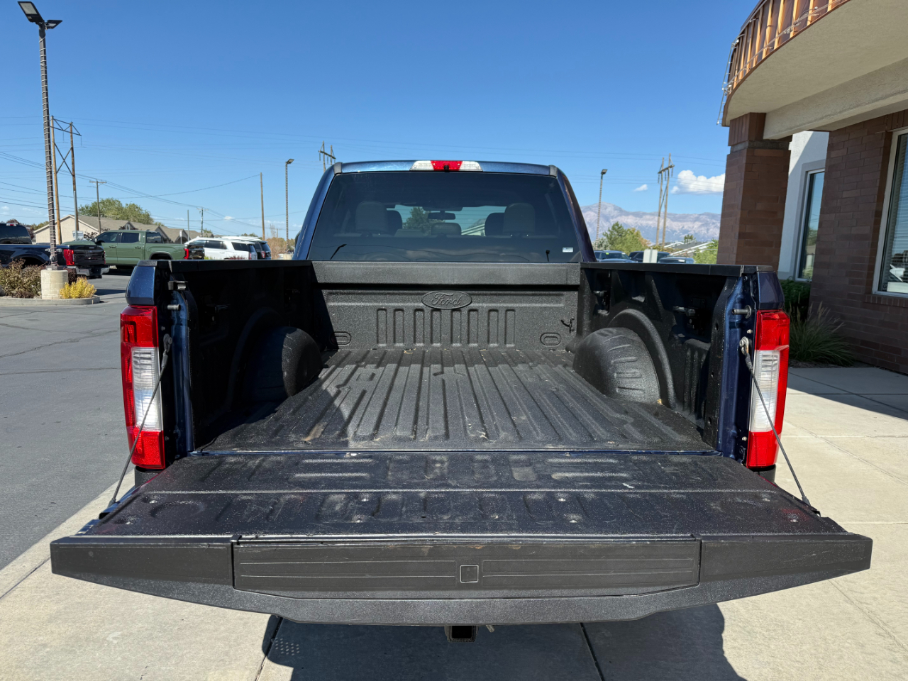 2017 Ford F-350 XLT photo 25
