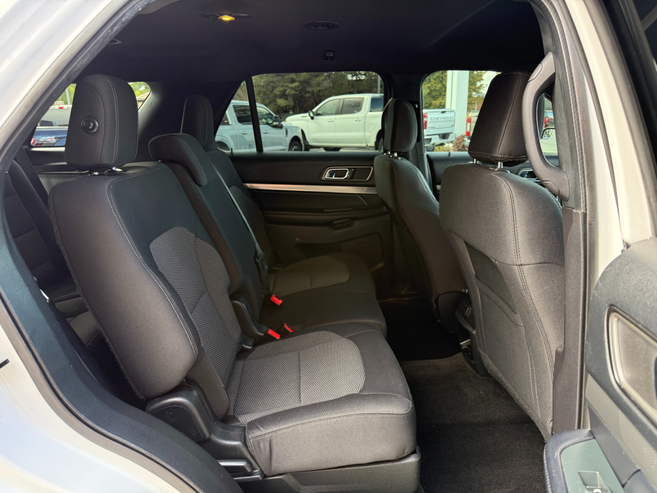 2018 Ford Explorer XLT photo 6