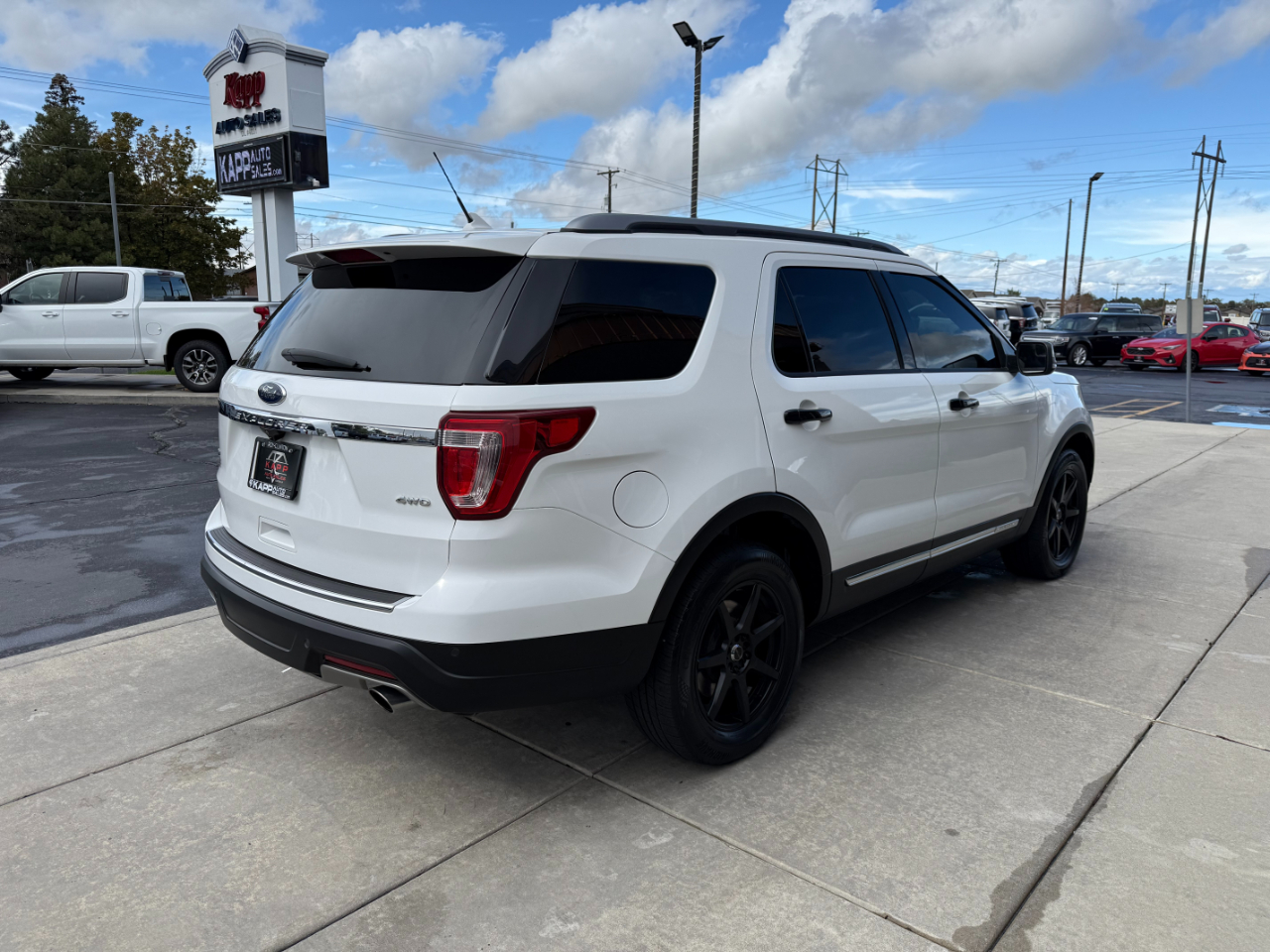 2018 Ford Explorer XLT photo 27