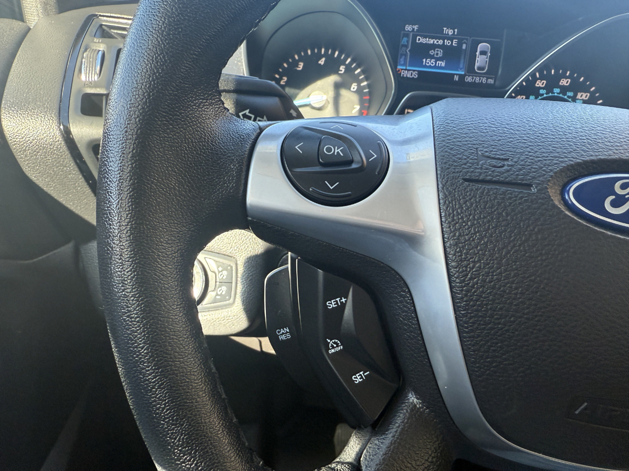 Ford Escape 4WD 4dr Titanium 2014 Ford Escape 4WD 4dr Titanium 2014