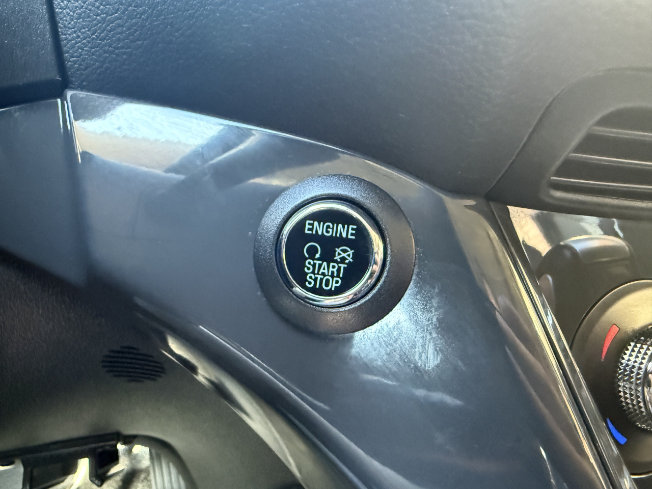 Ford Escape 4WD 4dr Titanium 2014 Ford Escape 4WD 4dr Titanium 2014