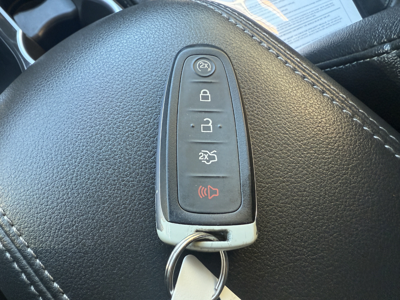 Ford Escape 4WD 4dr Titanium 2014 Ford Escape 4WD 4dr Titanium 2014