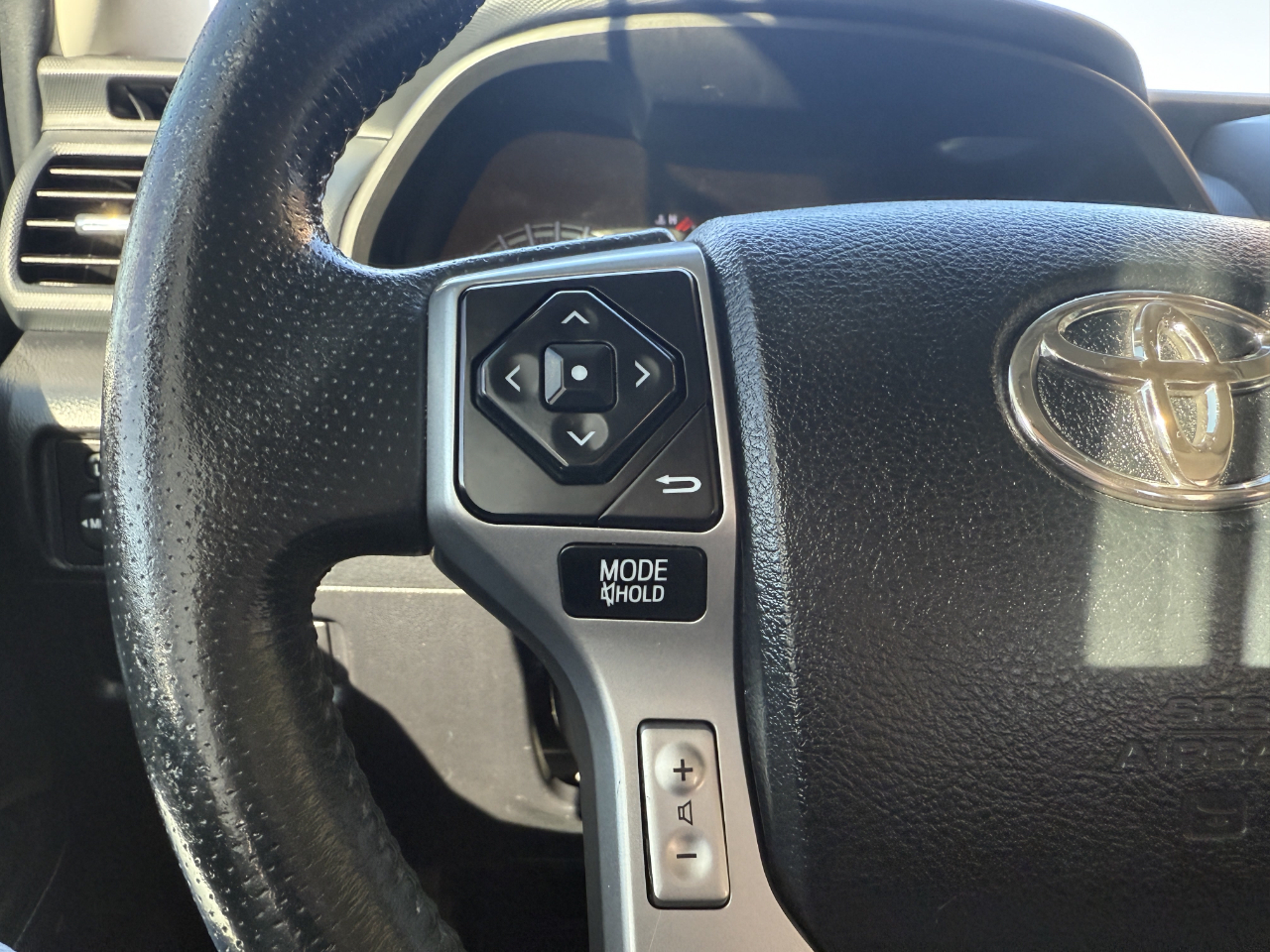 Toyota 4Runner 4WD 4dr V6 Limited (Natl) 2015 Toyota 4Runner 4WD 4dr V6 Limited (Natl) 2015