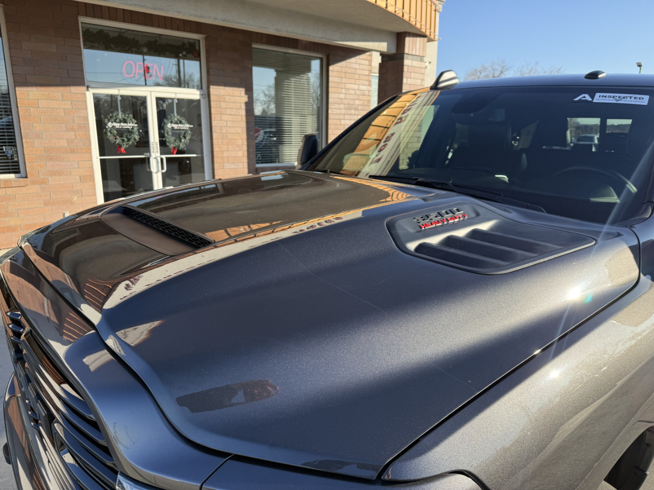 RAM 3500 Laramie 4x4 Mega Cab 6'4" Box 2024