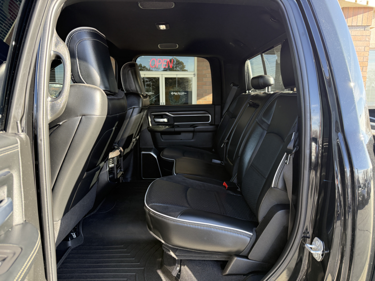 RAM 2500 Laramie 4x4 Crew Cab 6'4" Box 2025