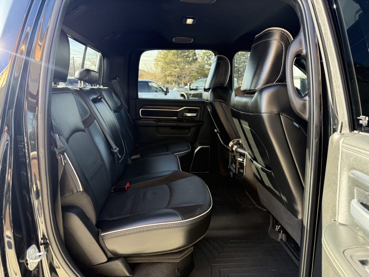 RAM 2500 Laramie 4x4 Crew Cab 6'4" Box 2025