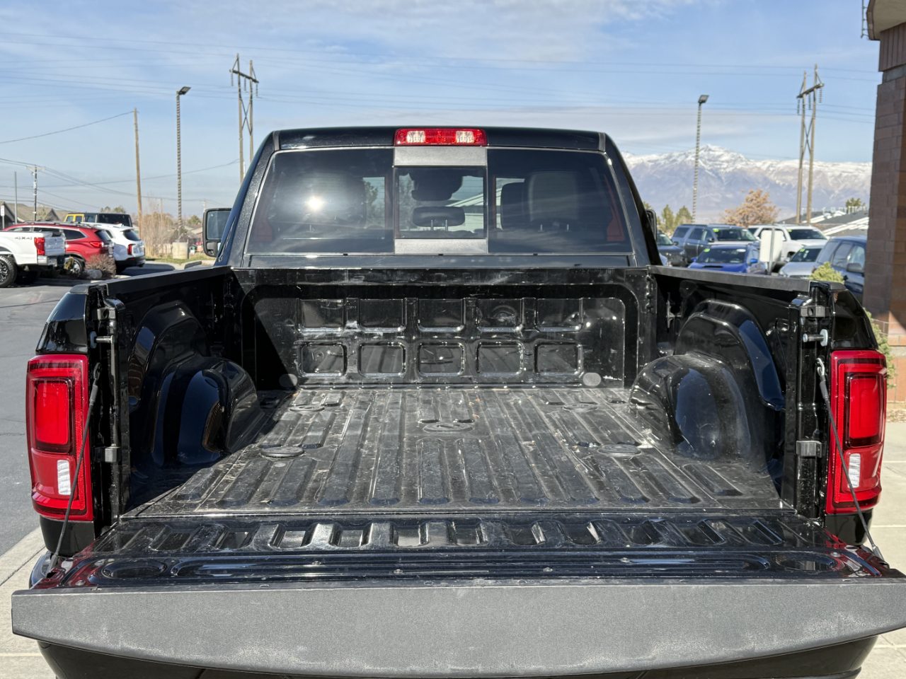 RAM 2500 Laramie 4x4 Crew Cab 6'4" Box 2025