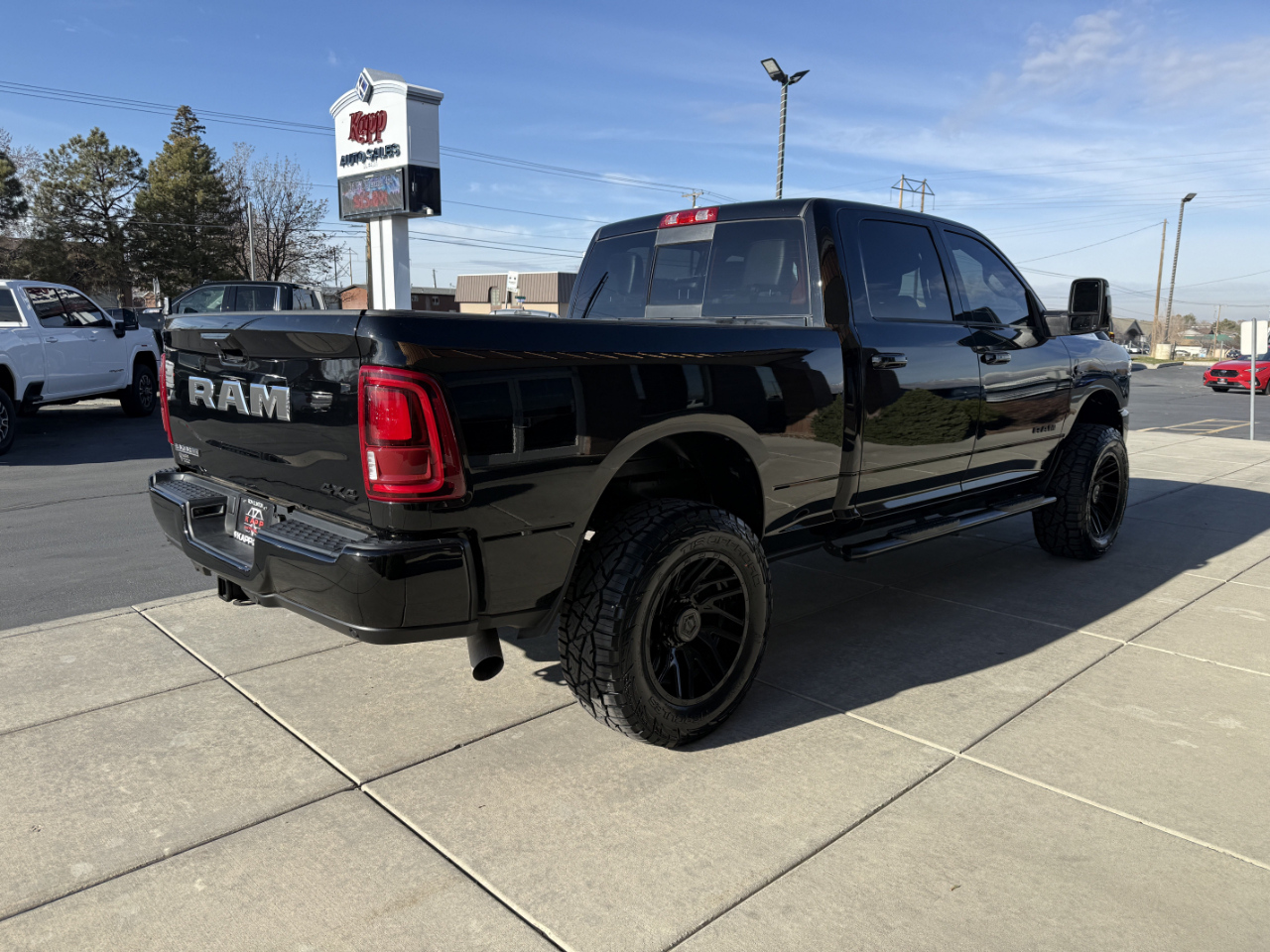 RAM 2500 Laramie 4x4 Crew Cab 6'4" Box 2025