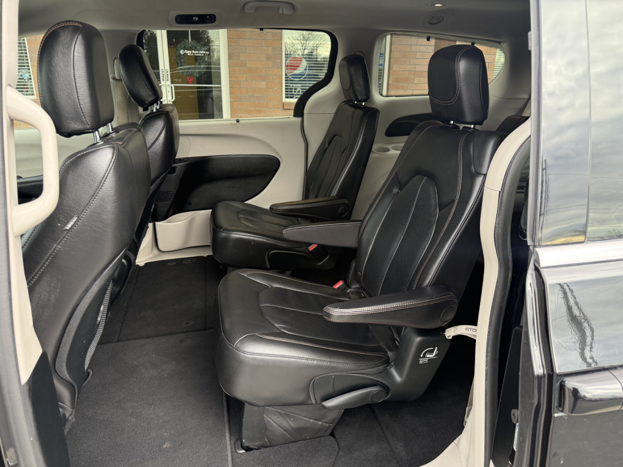 Chrysler Pacifica Touring L FWD 2018