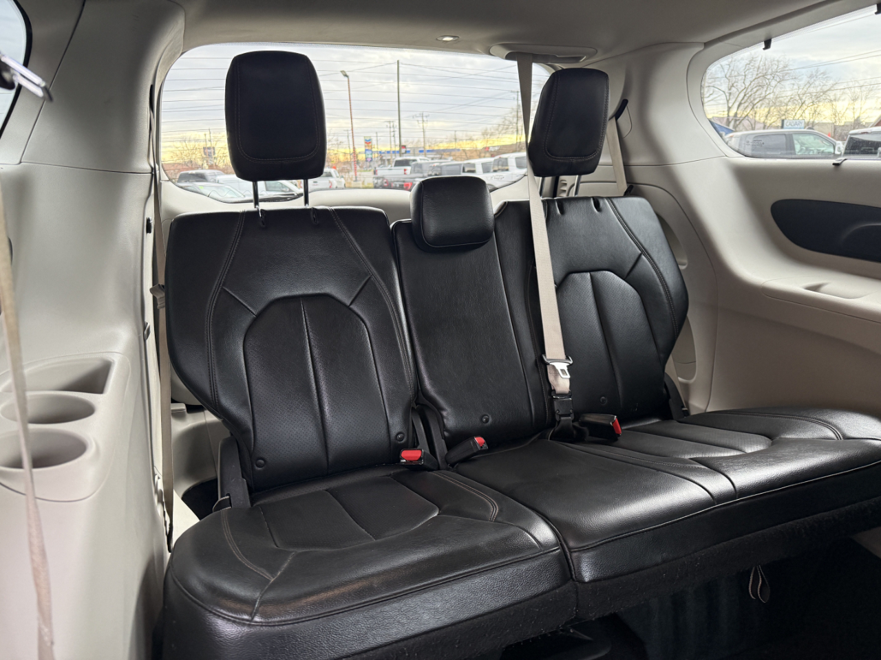 Chrysler Pacifica Touring L FWD 2018