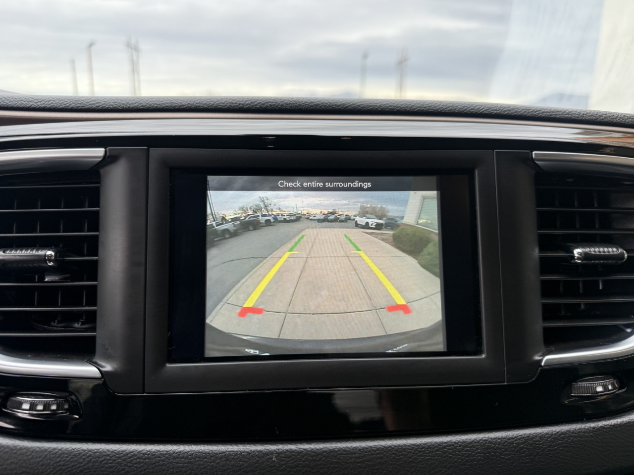 Chrysler Pacifica Touring L FWD 2018