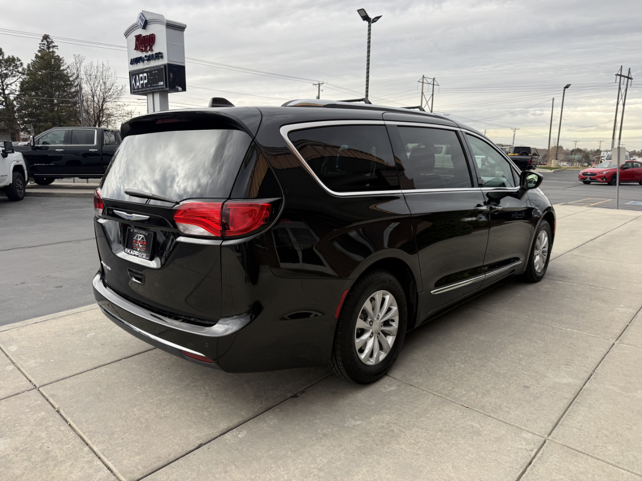 Chrysler Pacifica Touring L FWD 2018