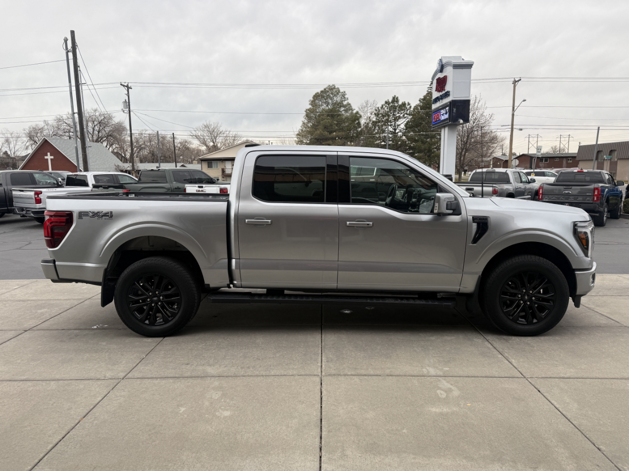 Ford F-150 Lariat 4WD SuperCrew 5.5' Box 2024