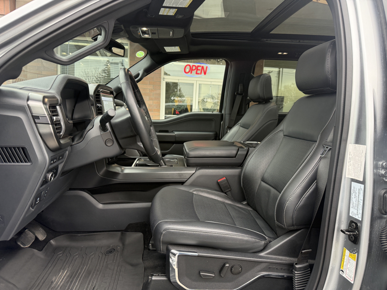 Ford F-150 Lariat 4WD SuperCrew 5.5' Box 2024