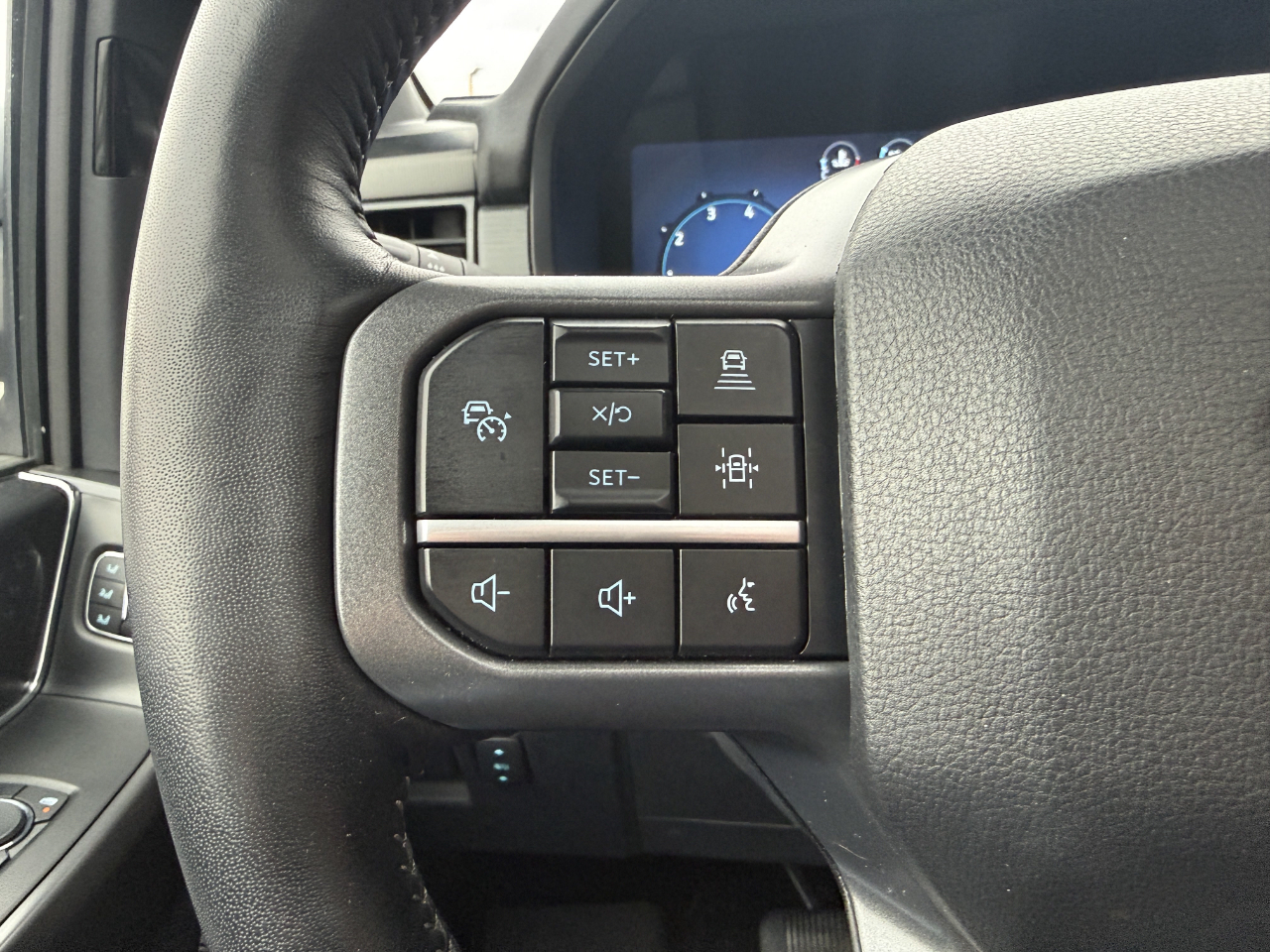 Ford F-150 Lariat 4WD SuperCrew 5.5' Box 2024