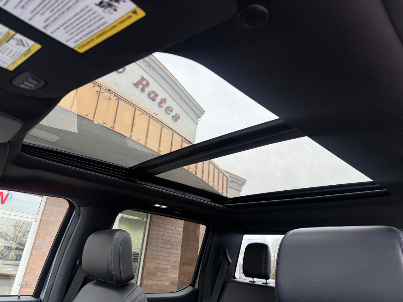 Ford F-150 Lariat 4WD SuperCrew 5.5' Box 2024