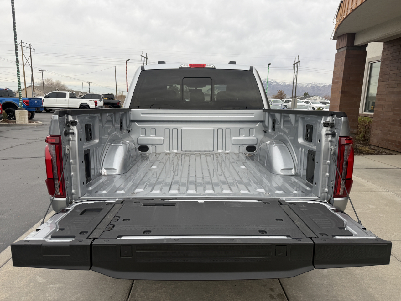 Ford F-150 Lariat 4WD SuperCrew 5.5' Box 2024