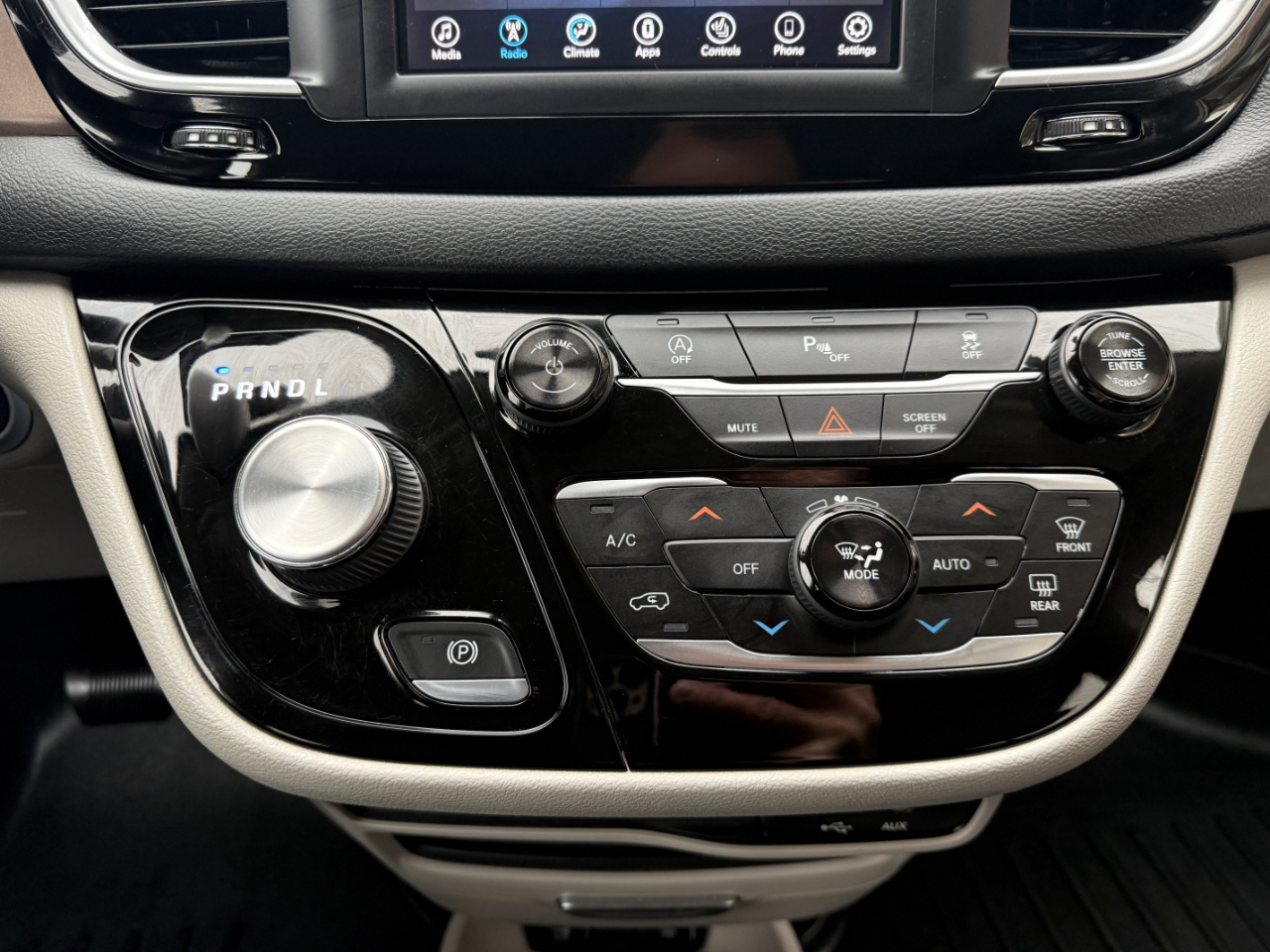 Chrysler Pacifica Touring L FWD 2018