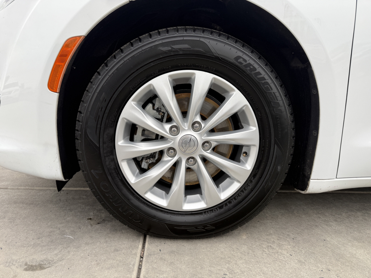 Chrysler Pacifica Touring L FWD 2018