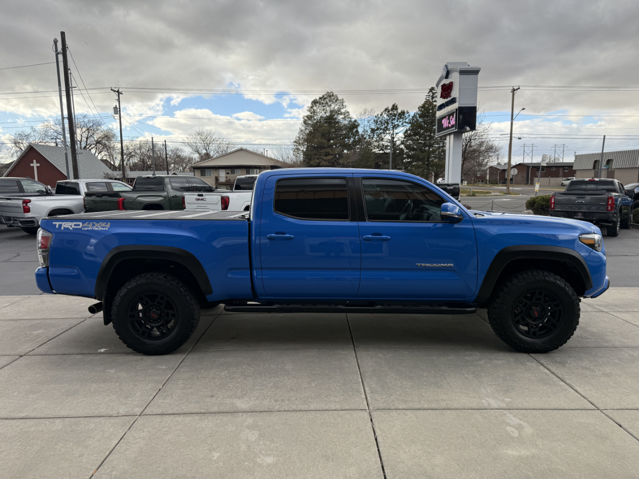 Toyota Tacoma 4WD TRD Off Road Double Cab 6' Bed V6 AT (Natl) 2020