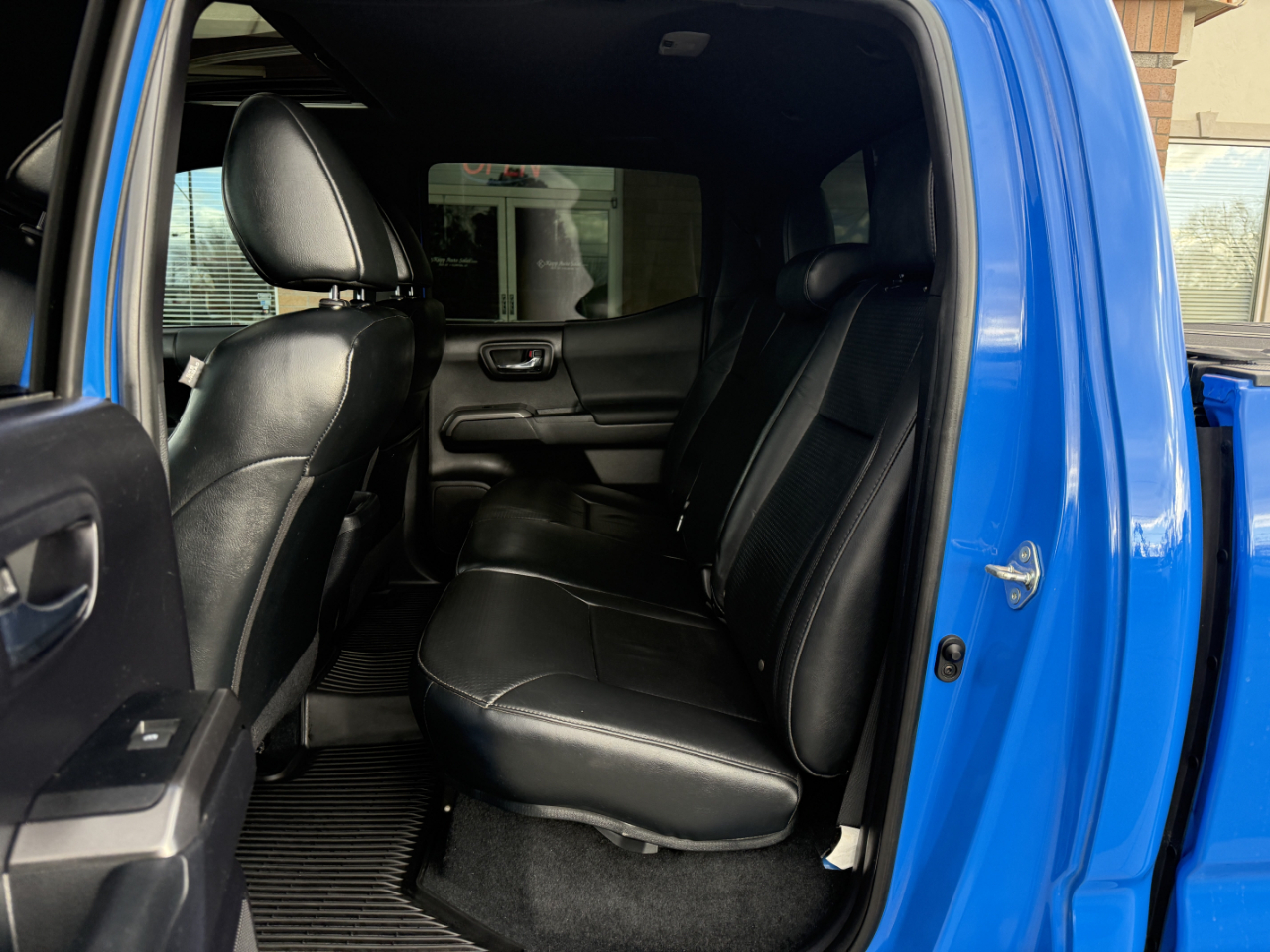 Toyota Tacoma 4WD TRD Off Road Double Cab 6' Bed V6 AT (Natl) 2020