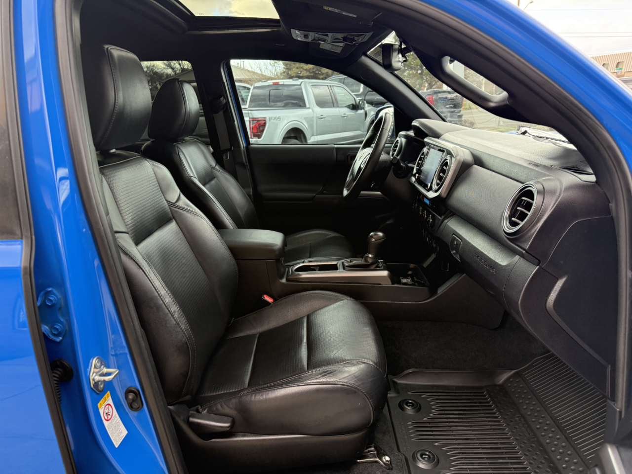 Toyota Tacoma 4WD TRD Off Road Double Cab 6' Bed V6 AT (Natl) 2020