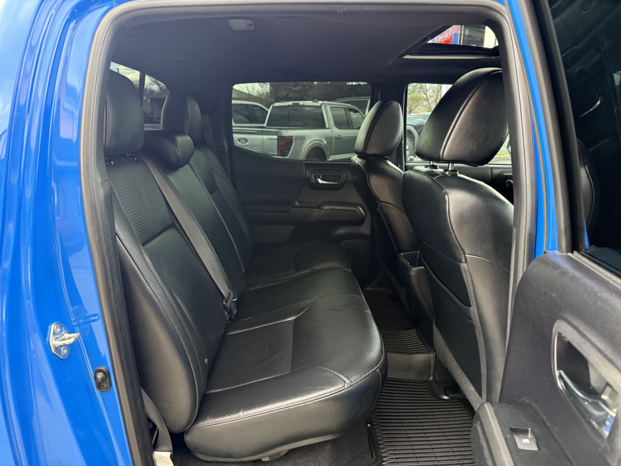 Toyota Tacoma 4WD TRD Off Road Double Cab 6' Bed V6 AT (Natl) 2020