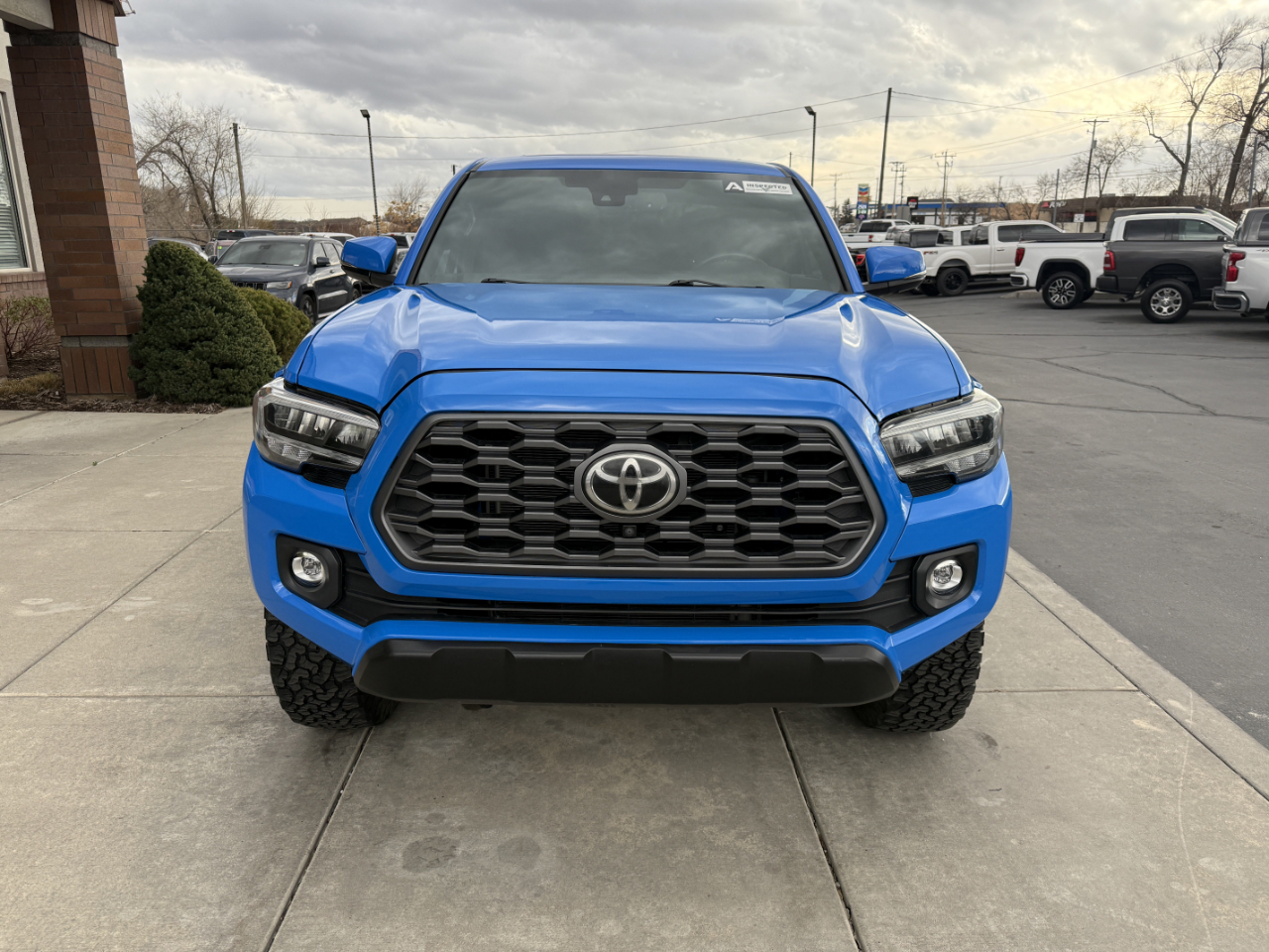 Toyota Tacoma 4WD TRD Off Road Double Cab 6' Bed V6 AT (Natl) 2020