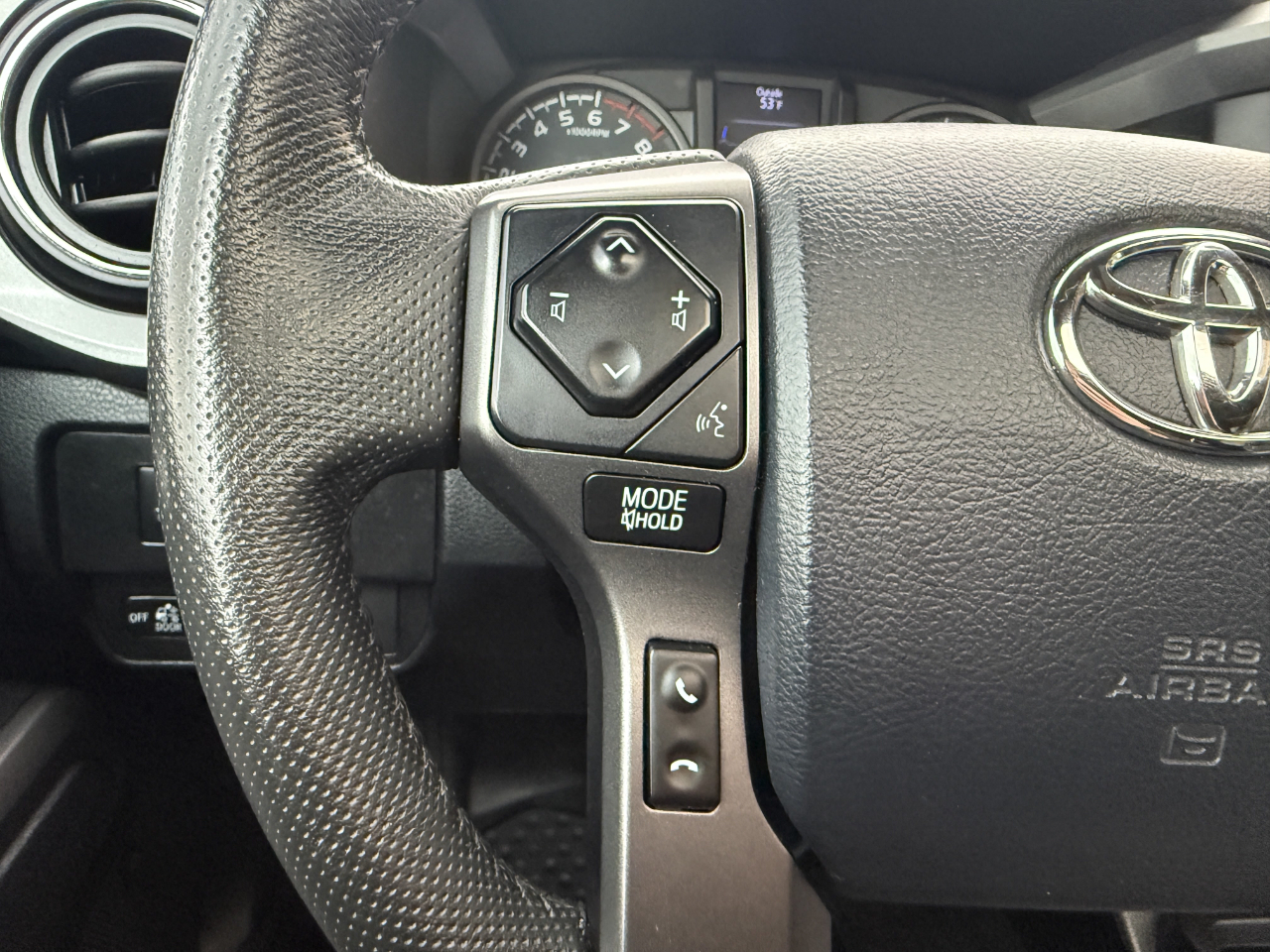 Toyota Tacoma 4WD TRD Off Road Double Cab 6' Bed V6 AT (Natl) 2020